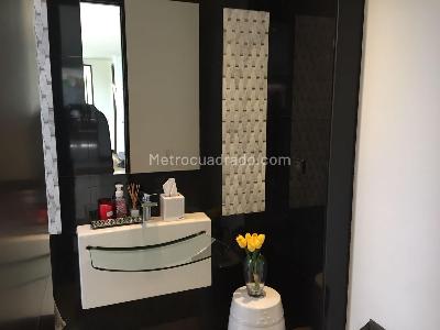 Casa de 5 alcobas en venta en San Jose De Bavaria, Bogotá, 450 m² · foto 11 de 19