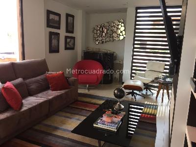 Casa de 5 alcobas en venta en San Jose De Bavaria, Bogotá, 450 m² · foto 12 de 19