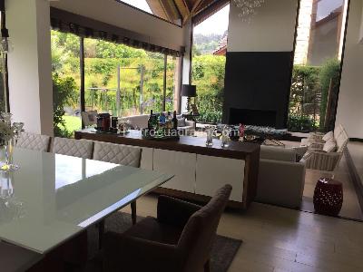 Casa de 5 alcobas en venta en San Jose De Bavaria, Bogotá, 450 m² · foto 13 de 19