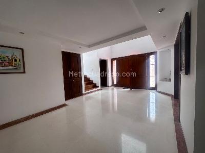 Casa de 4 alcobas en venta en San Jose De Bavaria, Bogotá, 560 m² · foto 4 de 19