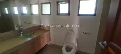 Casa de 5 alcobas en venta en San Jose De Bavaria, Bogotá · foto 20 de 20