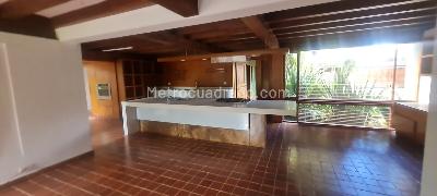 Casa de 5 alcobas en venta en San Jose De Bavaria, Bogotá · foto 6 de 20