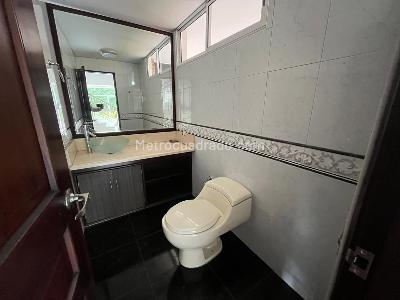 Casa de 4 alcobas en venta en San Jose De Bavaria, Bogotá, 800 m² · foto 9 de 19