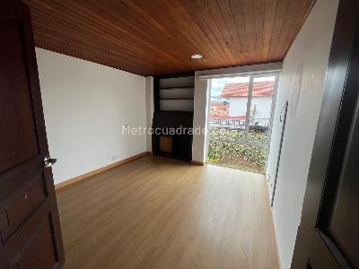 Casa de 4 alcobas en venta en San Jose De Bavaria, Bogotá, 800 m² · foto 11 de 18