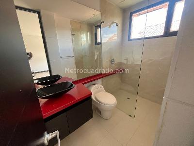 Casa de 5 alcobas en venta en San Jose De Bavaria, Bogotá, 800 m² · foto 14 de 20