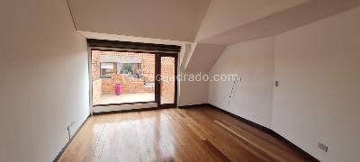 Casa de 5 alcobas en venta en San Jose De Bavaria, Bogotá, 800 m² · foto 14 de 20