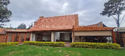 Casa de 5 alcobas en venta en San Jose De Bavaria, Bogotá, 800 m² · foto 20 de 20