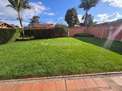 Casa de 4 alcobas en venta en San Jose De Bavaria, Bogotá, 800 m² · foto 5 de 20