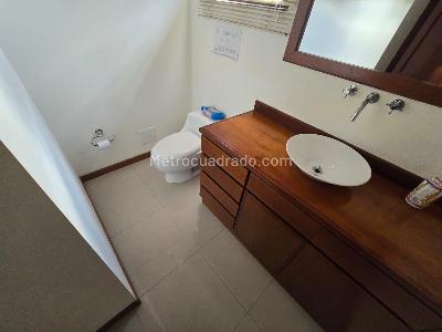 Casa de 4 alcobas en venta en San Jose De Bavaria, Bogotá, 800 m² · foto 7 de 20