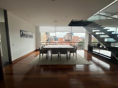 Apartamento de 3 alcobas en arriendo en Refugio Chico Central, Bogotá, 377 m² · foto 3 de 20
