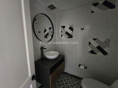 Casa de 3 alcobas en venta en San Jose De Bavaria, Bogotá, 800 m² · foto 17 de 20