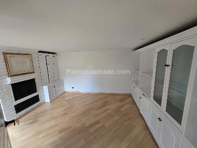Casa de 3 alcobas en venta en San Jose De Bavaria, Bogotá, 800 m² · foto 5 de 20