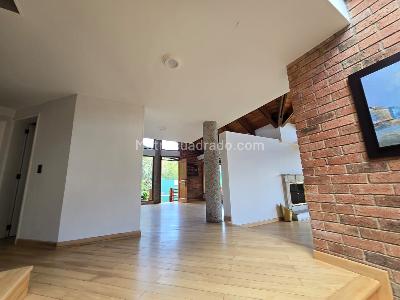Casa de 3 alcobas en venta en San Jose De Bavaria, Bogotá, 800 m² · foto 6 de 20