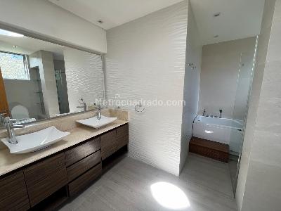 Casa de 4 alcobas en venta en Hacienda San Simon, Bogotá, 1680 m² · foto 17 de 20