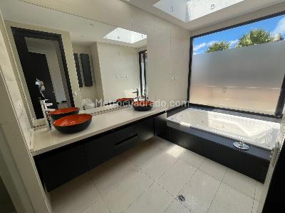 Casa de 5 alcobas en venta en San Jose De Bavaria, Bogotá, 800 m² · foto 12 de 20