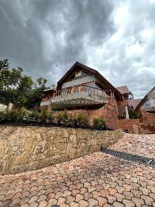 Casa de 4 alcobas en venta en Cedros De Provenza, Bogotá, 350 m² · foto 3 de 20