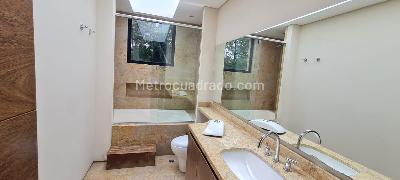 Casa de 4 alcobas en venta en Hacienda San Simon Pl, Bogotá, 1460 m² · foto 11 de 19