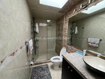 Casa de 4 alcobas en venta en San Jose De Bavaria, Bogotá, 1100 m² · foto 11 de 20