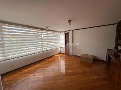 Casa de 3 alcobas en venta en San Jose De Bavaria, Bogotá, 800 m² · foto 3 de 20