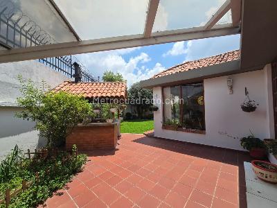 Casa de 5 alcobas en venta en San Jose De Bavaria, Bogotá, 450 m² · foto 7 de 20