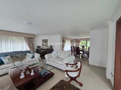 Casa de 4 alcobas en venta en San Jose De Bavaria, Bogotá · foto 16 de 20