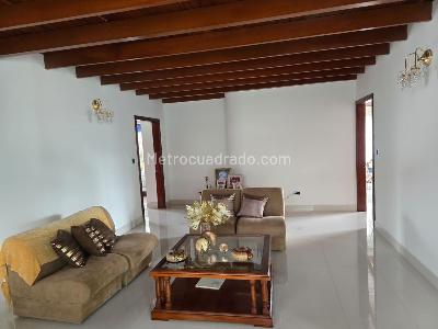 Casa de 4 alcobas en venta en San Jose De Bavaria, Bogotá · foto 17 de 20