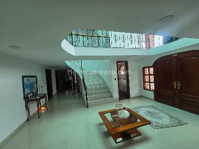 Casa de 4 alcobas en venta en San Jose De Bavaria, Bogotá · foto 19 de 20