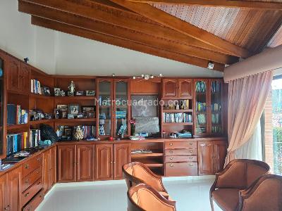 Casa de 4 alcobas en venta en San Jose De Bavaria, Bogotá · foto 20 de 20