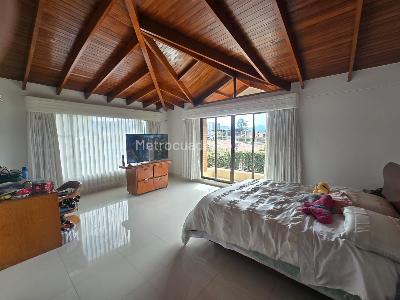 Casa de 4 alcobas en venta en San Jose De Bavaria, Bogotá · foto 9 de 20