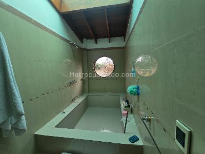 Casa de 4 alcobas en venta en San Jose De Bavaria, Bogotá · foto 11 de 20