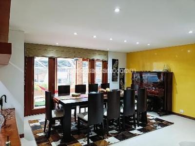Casa de 4 alcobas en venta en San Jose De Bavaria, Bogotá, 850 m² · foto 5 de 18