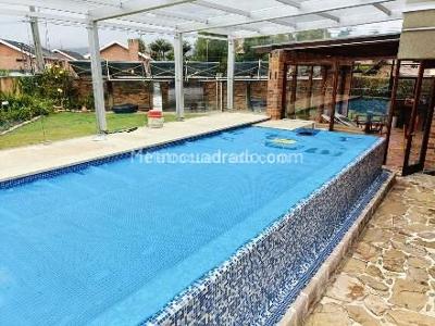 Casa de 4 alcobas en venta en San Jose De Bavaria, Bogotá, 850 m² · foto 8 de 18