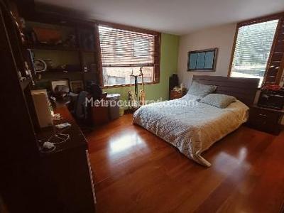 Casa de 4 alcobas en venta en San Jose De Bavaria, Bogotá, 850 m² · foto 9 de 18