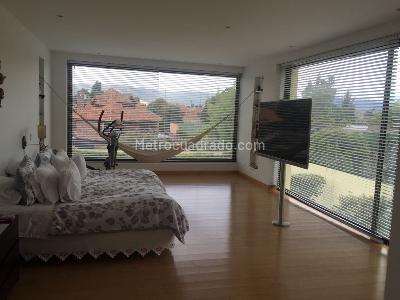 Casa de 4 alcobas en venta en San Jose De Bavaria, Bogotá, 1440 m² · foto 6 de 12