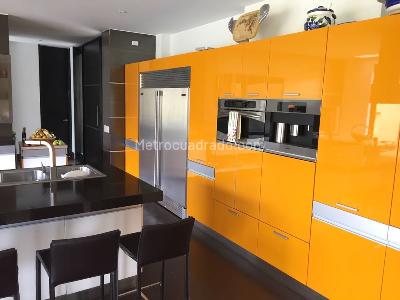 Casa de 4 alcobas en venta en San Jose De Bavaria, Bogotá, 1440 m² · foto 8 de 12