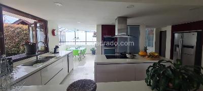 Casa de 4 alcobas en venta en San Jose De Bavaria, Bogotá, 780 m² · foto 1 de 11