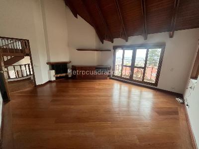 Casa de 4 alcobas en venta en Cedros De Provenza, Bogotá, 340 m² · foto 5 de 14