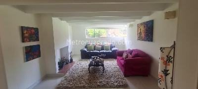 Casa de 4 alcobas en venta en San Jose De Bavaria, Bogotá, 1000 m² · foto 16 de 20