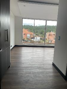 Casa de 4 alcobas en venta en San Jose De Bavaria, Bogotá, 835 m² · foto 8 de 20