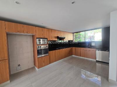 Casa de 4 alcobas en venta en Cerros De Sotileza, Bogotá, 500 m² · foto 3 de 20