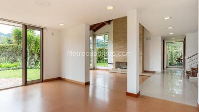 Casa de 4 alcobas en venta en Hacienda San Simon, Bogotá, 1360 m² · foto 14 de 20