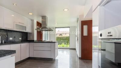 Casa de 4 alcobas en venta en Hacienda San Simon, Bogotá, 1360 m² · foto 5 de 20