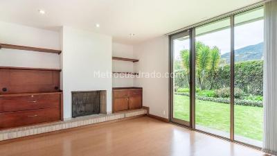 Casa de 4 alcobas en venta en Hacienda San Simon, Bogotá, 1360 m² · foto 10 de 20