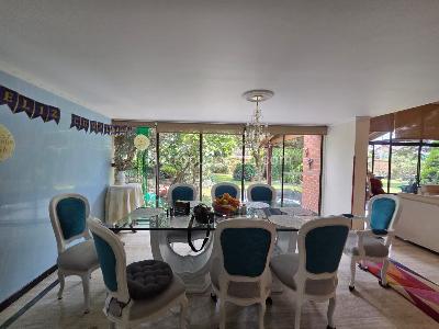 Casa de 4 alcobas en venta en San Jose De Bavaria, Bogotá, 1000 m² · foto 5 de 17