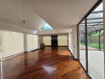 Casa en venta en Guaymaral, Bogotá · foto 2 de 13