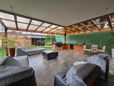 Casa de 5 alcobas en venta en San Jose De Bavaria, Bogotá, 800 m² · foto 17 de 20