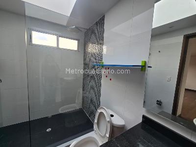 Casa de 5 alcobas en venta en San Jose De Bavaria, Bogotá, 620 m² · foto 6 de 16