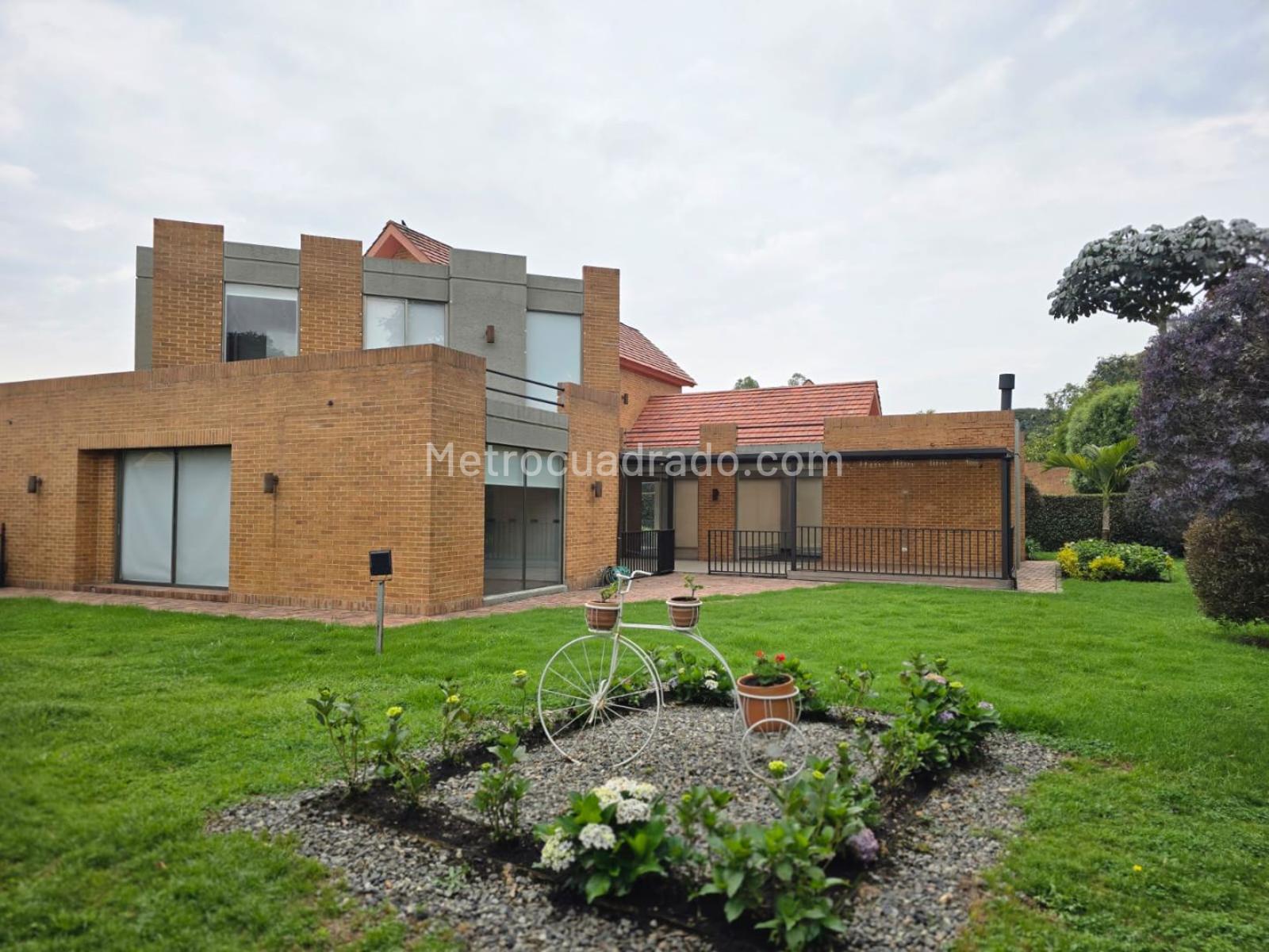 Casa de 4 habitaciones en venta en Hacienda San Simon, Bogotá — imagen 1 de 20