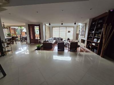 Casa de 4 alcobas en venta en San Jose De Bavaria, Bogotá, 419 m² · foto 3 de 20