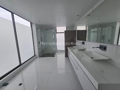 Casa de 4 alcobas en venta en Hacienda San Simon, Bogotá, 350 m² · foto 11 de 20